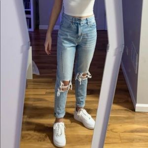 American Eagle Mom Jeans